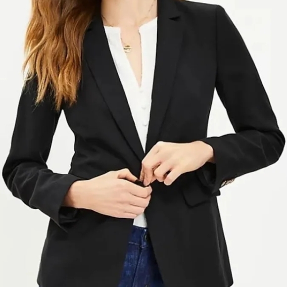 LOFT Jackets & Blazers - LOFT Black Women's Modern Blazer